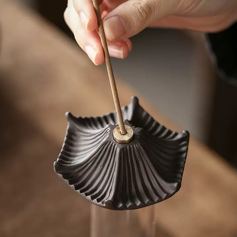 Artistic incense burner